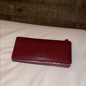 Coach wristlet wallet